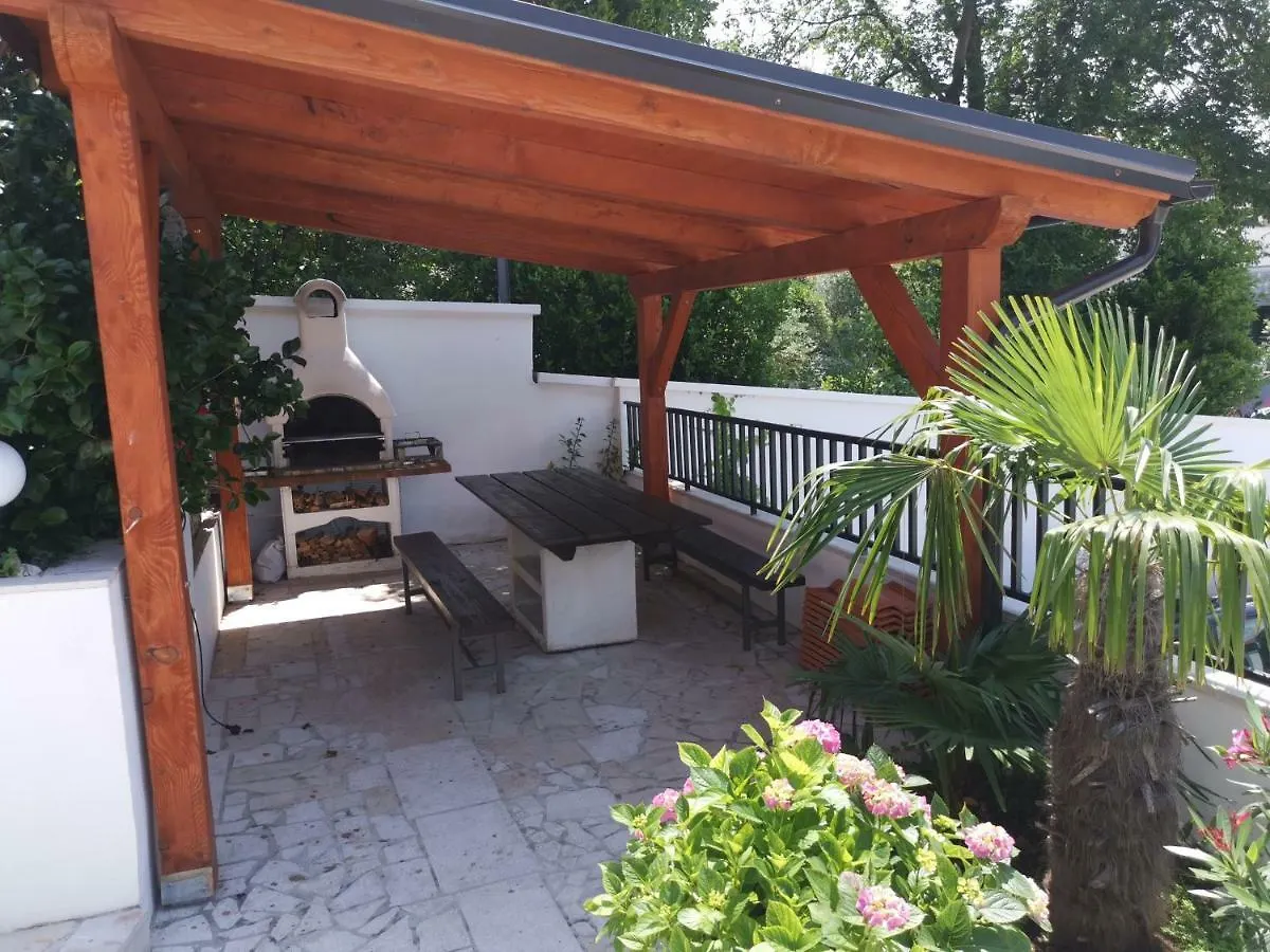 Apartment Bruno Crikvenica